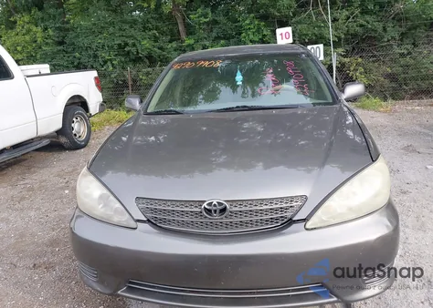 2005 Toyota Camry Le из США, поврежденный, VIN 4T1BE32K05U640893